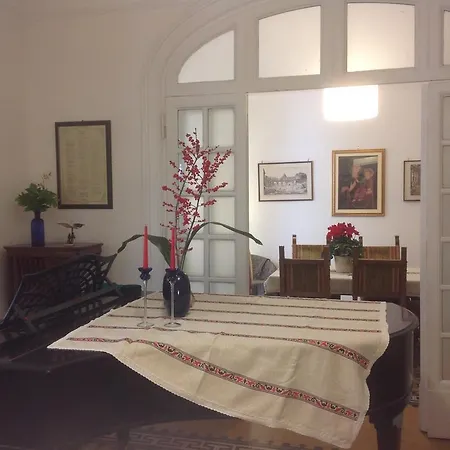 Apartment Grand Piano At Vatican *